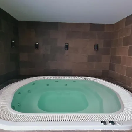 Luxury Pogorzelica Apartment